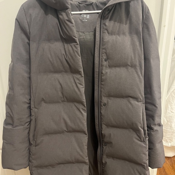 Uniqlo Seamless Down Short Coat - Picture 2 of 6